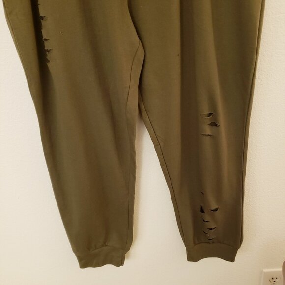 Jolie & Joy Olive Green Distressed Drawstring Waist Joggers Size 3X Jr Plus NWT - Picture 4 of 11